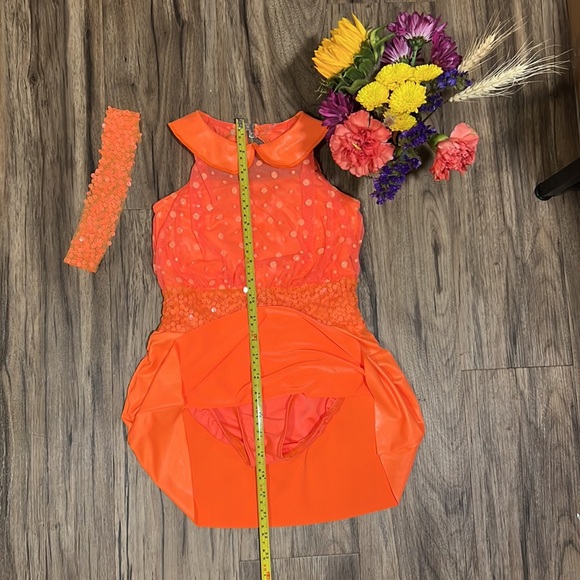 Dance Costume - Picture 9 of 10